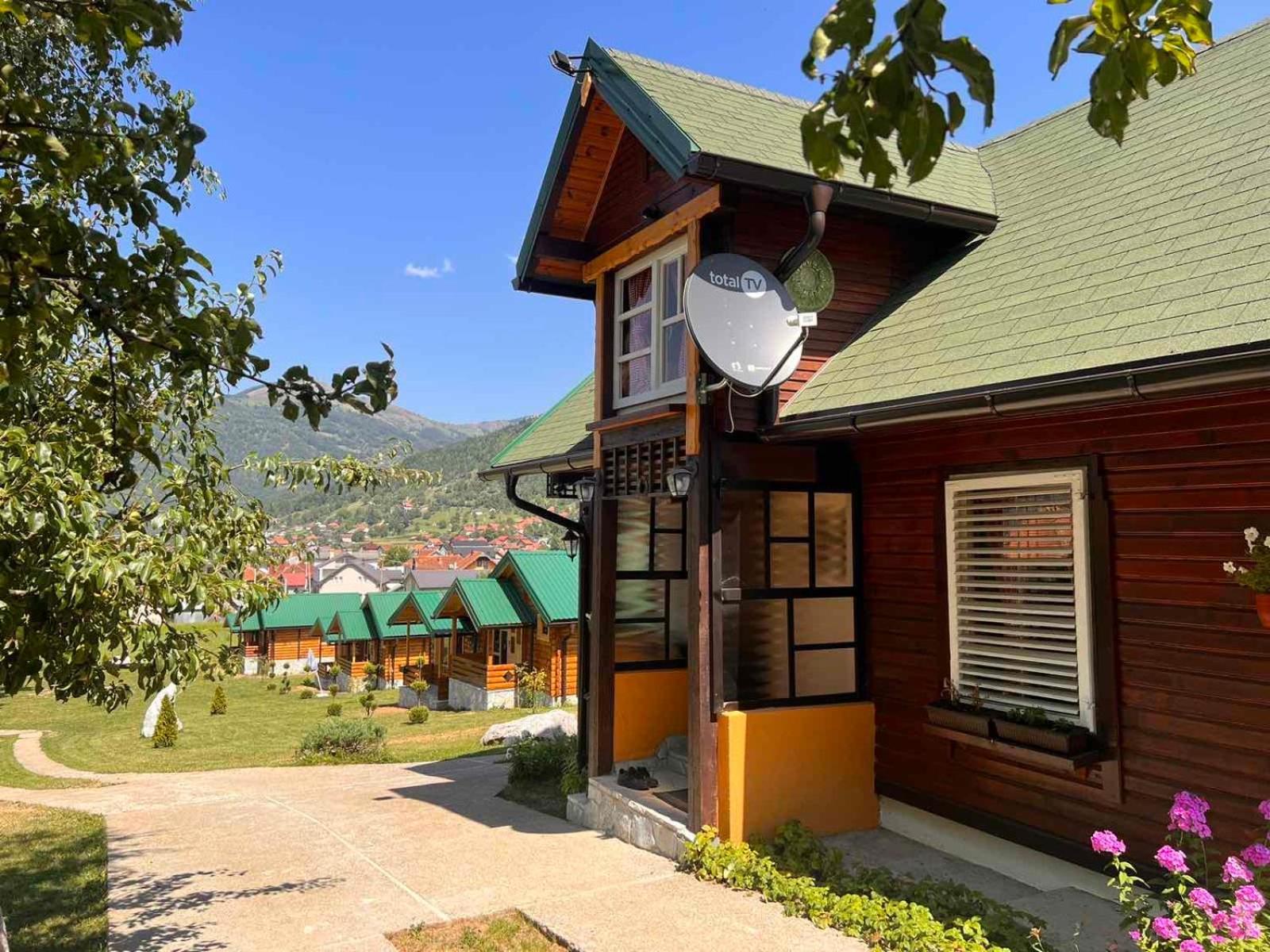 Salerno Camp Villa Plav Eksteriør bilde