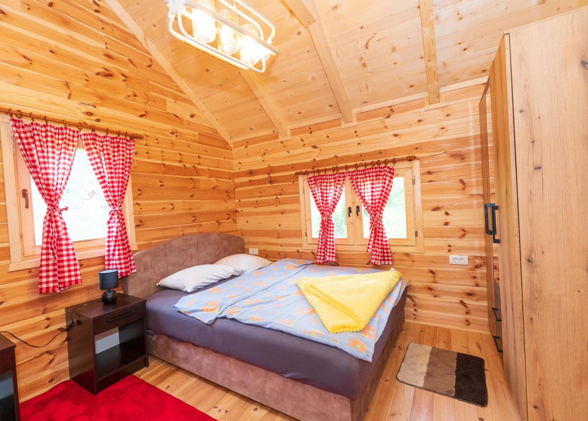 Salerno Camp Villa Plav Eksteriør bilde