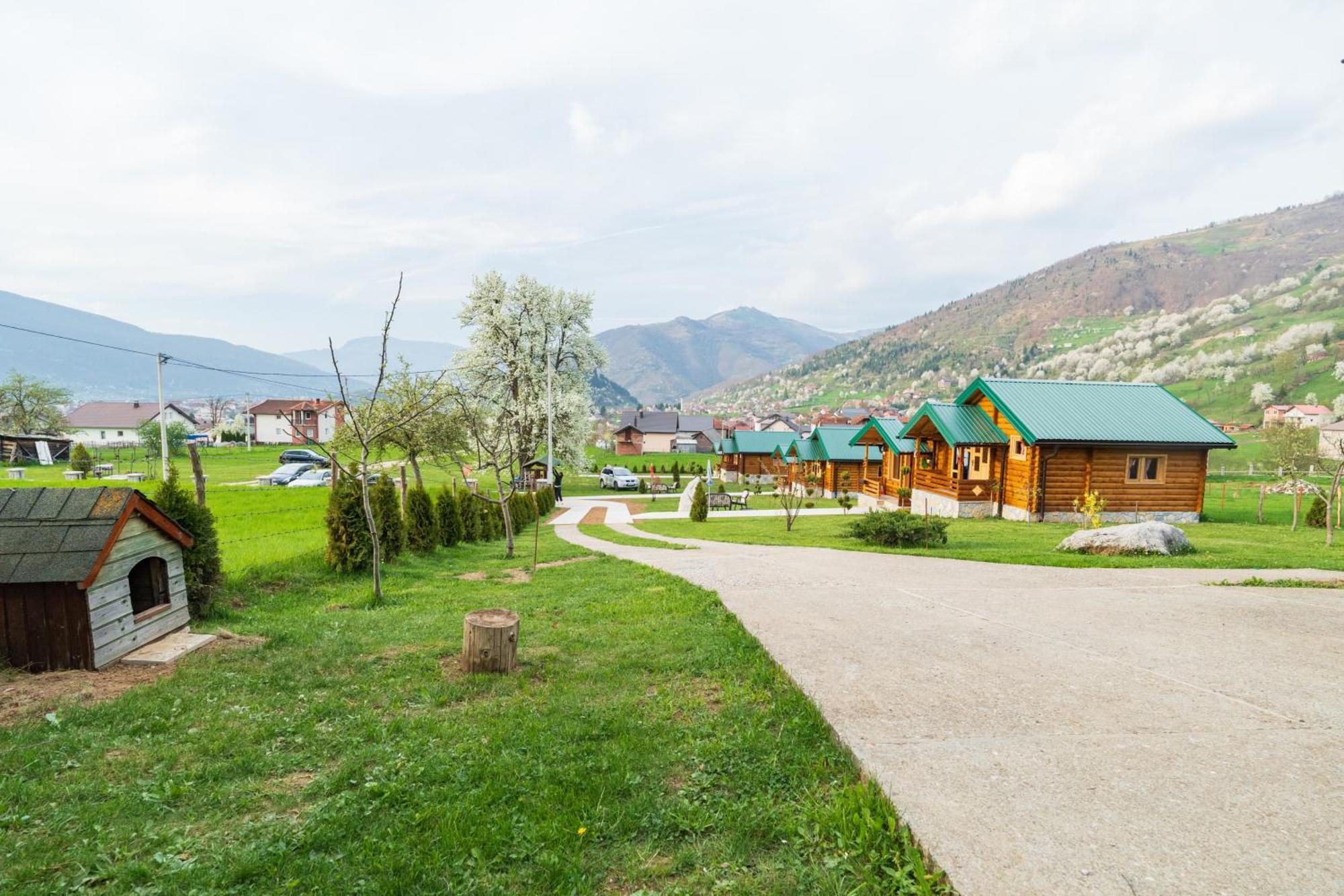 Salerno Camp Villa Plav Eksteriør bilde