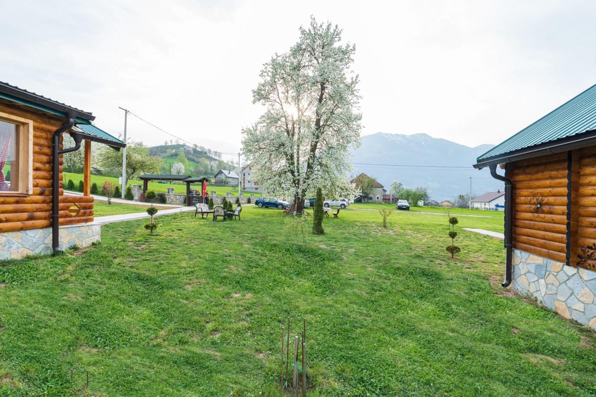 Salerno Camp Villa Plav Eksteriør bilde