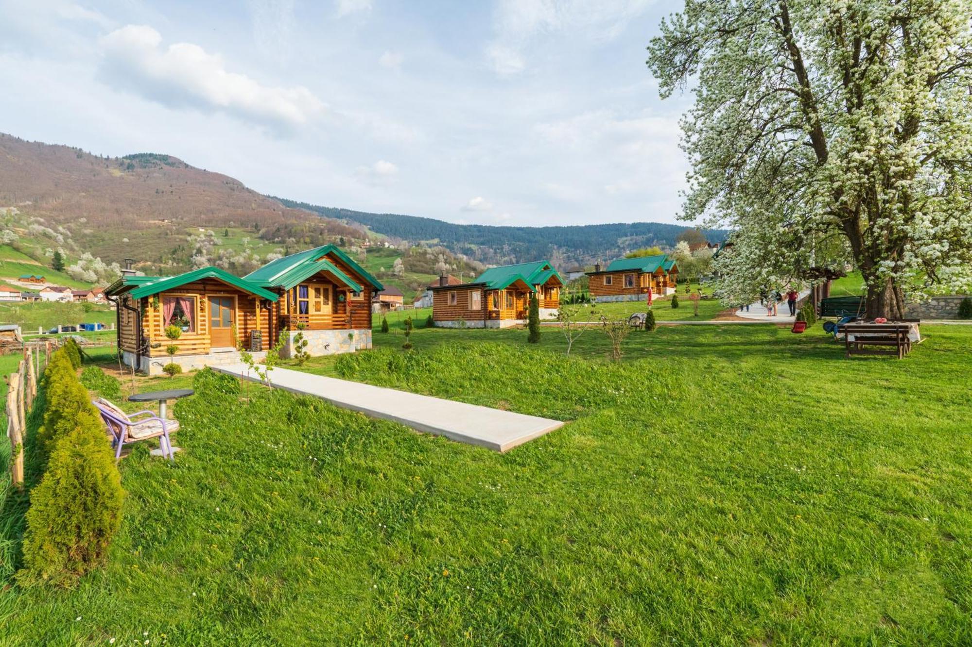 Salerno Camp Villa Plav Eksteriør bilde