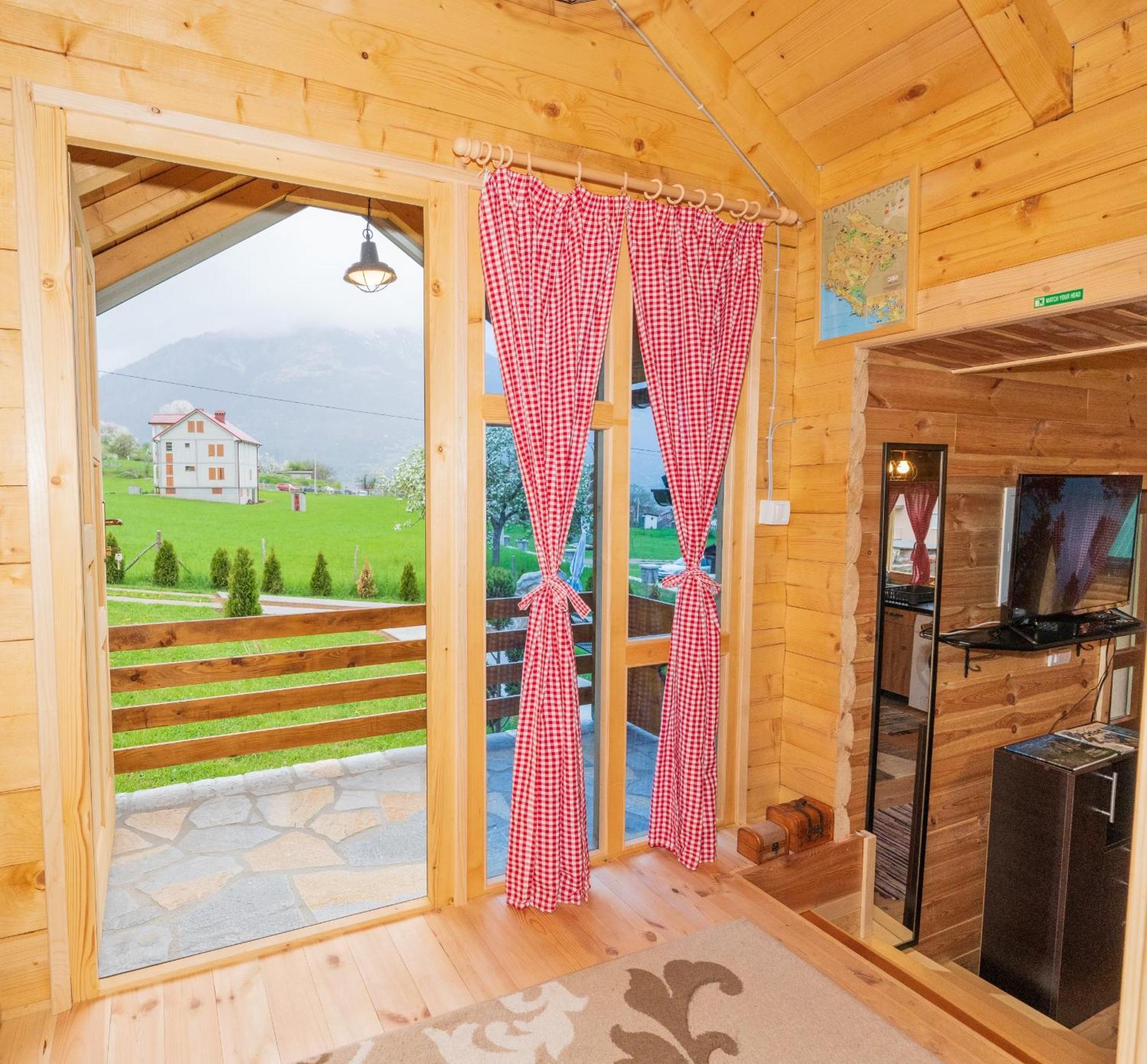 Salerno Camp Villa Plav Eksteriør bilde