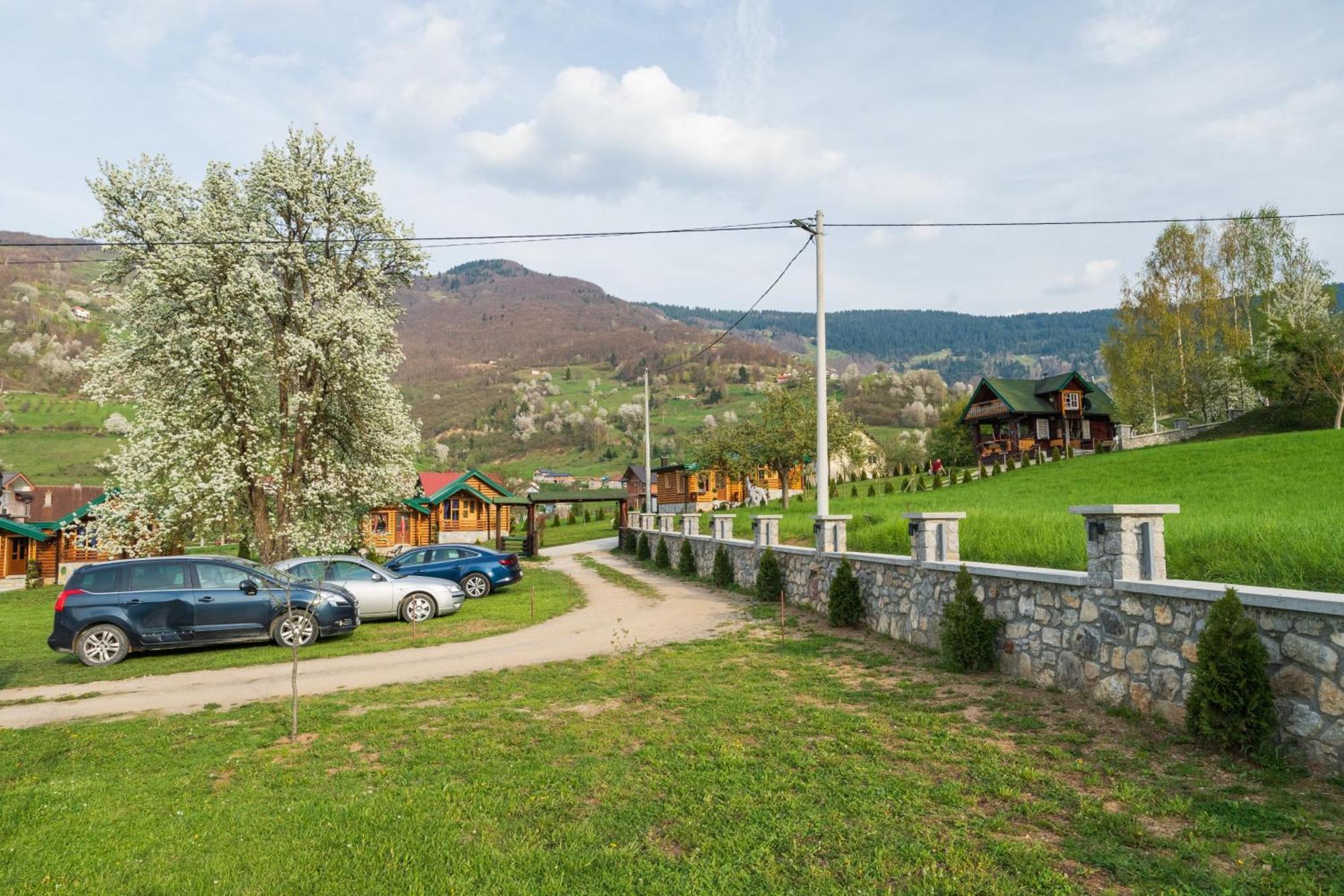 Salerno Camp Villa Plav Eksteriør bilde
